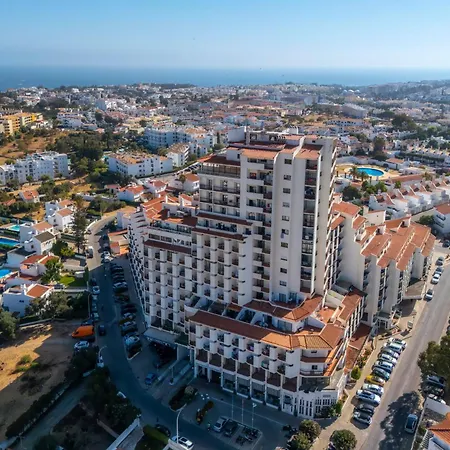 Luxpool * Albufeira