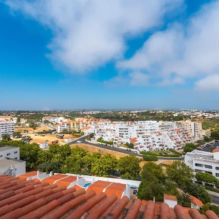 Luxpool * Albufeira