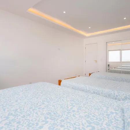 Luxpool Apartament *