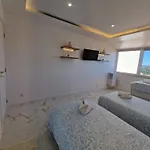 Luxpool *